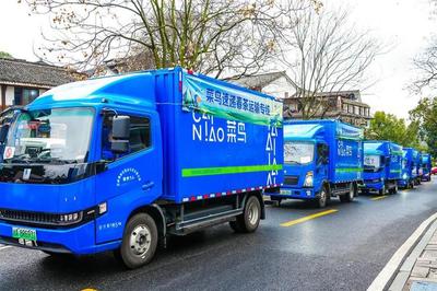 西湖龍井核心產(chǎn)區(qū)開(kāi)采，首單由菜鳥(niǎo)速遞完成城市配送服務(wù)